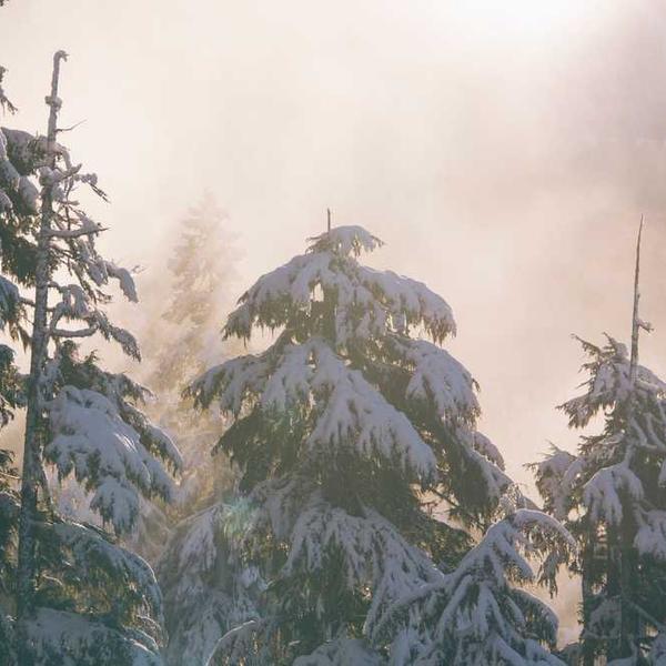 Aerodynamic Linen Hat - Image 2